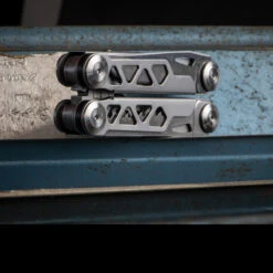 Boker Plus Specialist Pro 17 Boker Plus Specialist Pro -Outdoor Equipment Store 09BO830det5 20475.1653401391