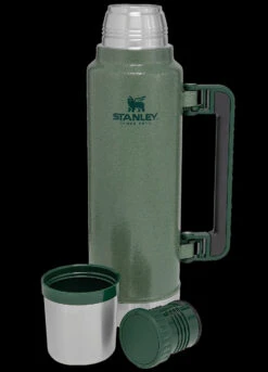 STANLEY CLASSIC LEGENDARY BOTTLE 2.3L 12 STANLEY CLASSIC LEGENDARY BOTTLE 2.3L -Outdoor Equipment Store BMC 10 07934 003.2 79902.1692369999