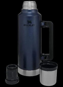 STANLEY CLASSIC LEGENDARY BOTTLE 1.9L -Outdoor Equipment Store BMC 10 07934 039.2 34438.1692363829