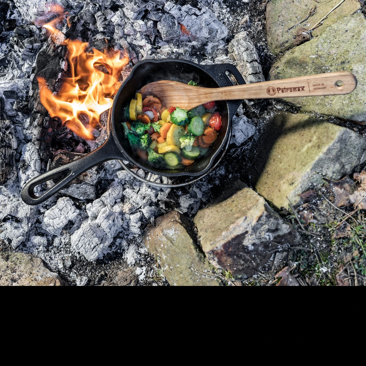 Petromax KR1 Cast Iron Saucepan 1 Petromax KR1 Cast Iron Saucepan