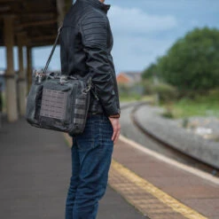 Magforce Recruit Briefcase Waxed Canvas -Outdoor Equipment Store MF W0343 Boutdoor5 65223.1689852909.1280.1280 57833.1689945535