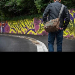 Magforce Gemini Sling Bag Waxed Canvas -Outdoor Equipment Store MF W0498 BRoutdoor 69700.1689846937.1280.1280 03074.1689945483