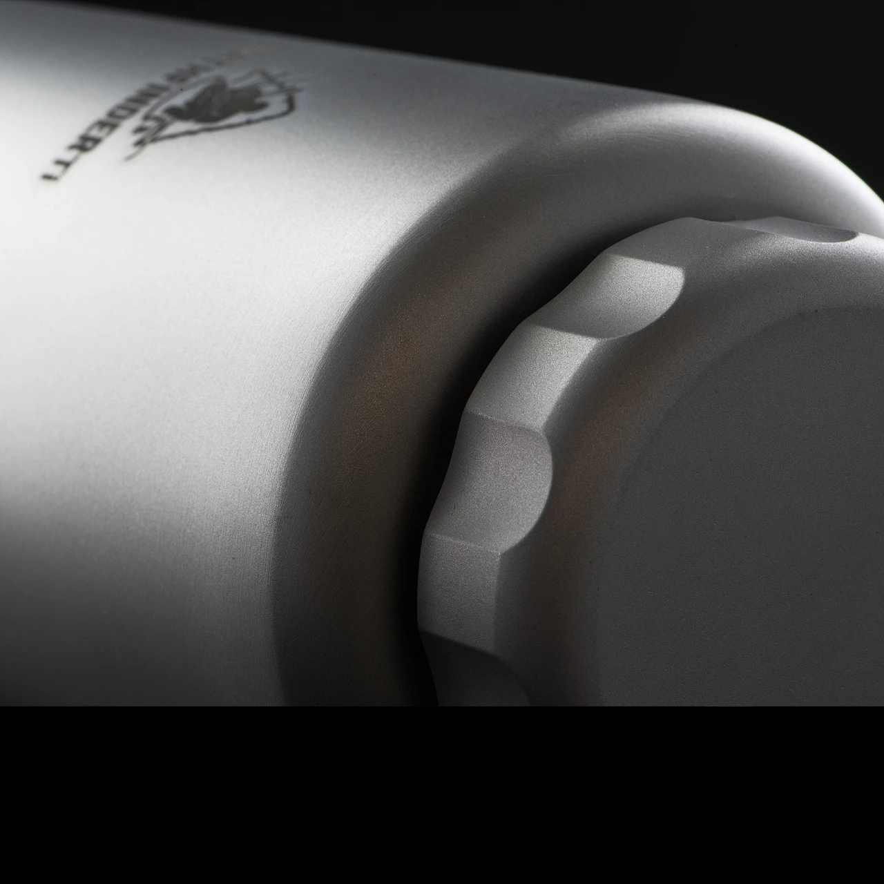 Pathfinder Titanium Bottle 1050ml 1 Pathfinder Titanium Bottle 1050ml