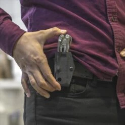 Clip And Carry Leatherman Skeletool Sheath -Outdoor Equipment Store clp017det2 12776.1684230816