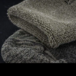 Feeet "The Yeti" Mid Length Merino Sock -Outdoor Equipment Store sock 98520.1639661778.1280.1280 31534.1639661794