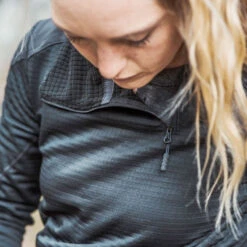 TAD Women Storm Pullover Loden Green -Outdoor Equipment Store tad stormdet3 55290.1642758918