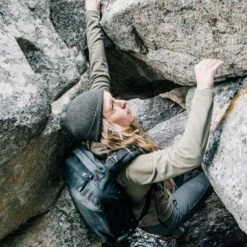 TAD Women Valkyrie Jacket Talus -Outdoor Equipment Store tad val taldet4 40051.1596464010